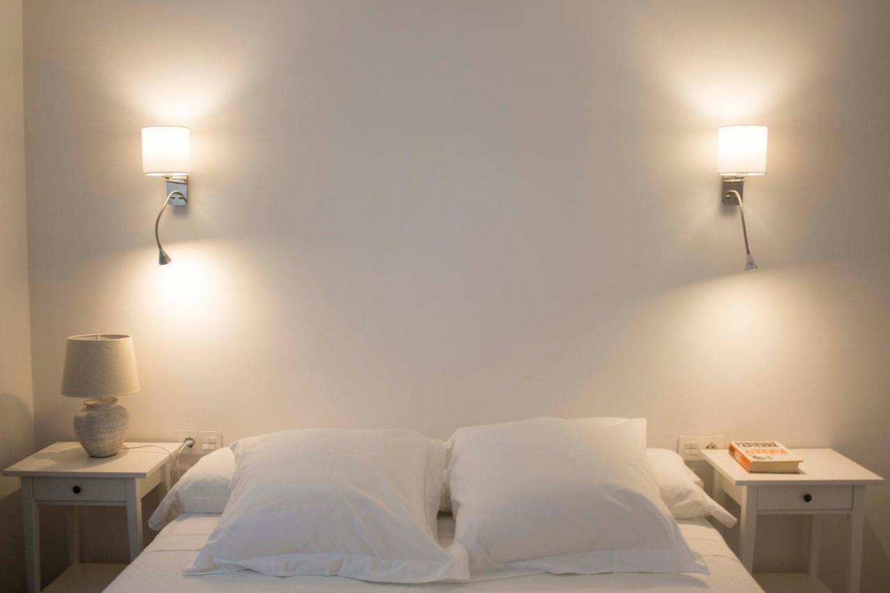 Apartamentos Madreselva Fernan Perez Exteriér fotografie