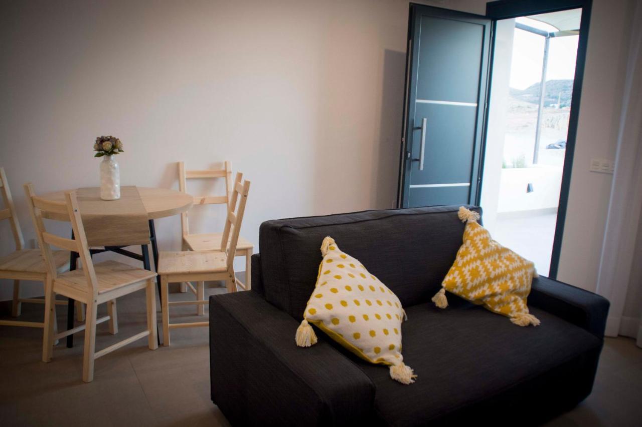 Apartamentos Madreselva Fernan Perez Exteriér fotografie