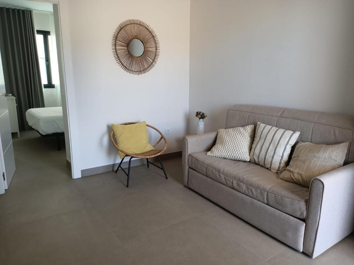 Apartamentos Madreselva Fernan Perez Exteriér fotografie