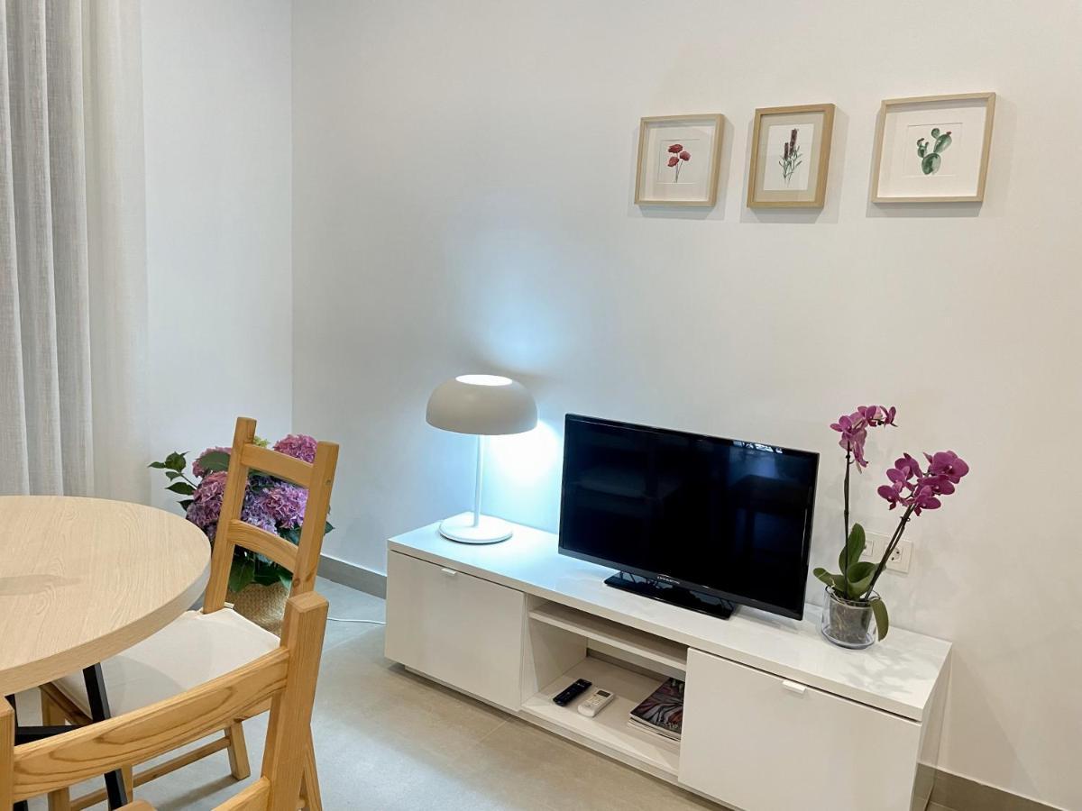 Apartamentos Madreselva Fernan Perez Exteriér fotografie
