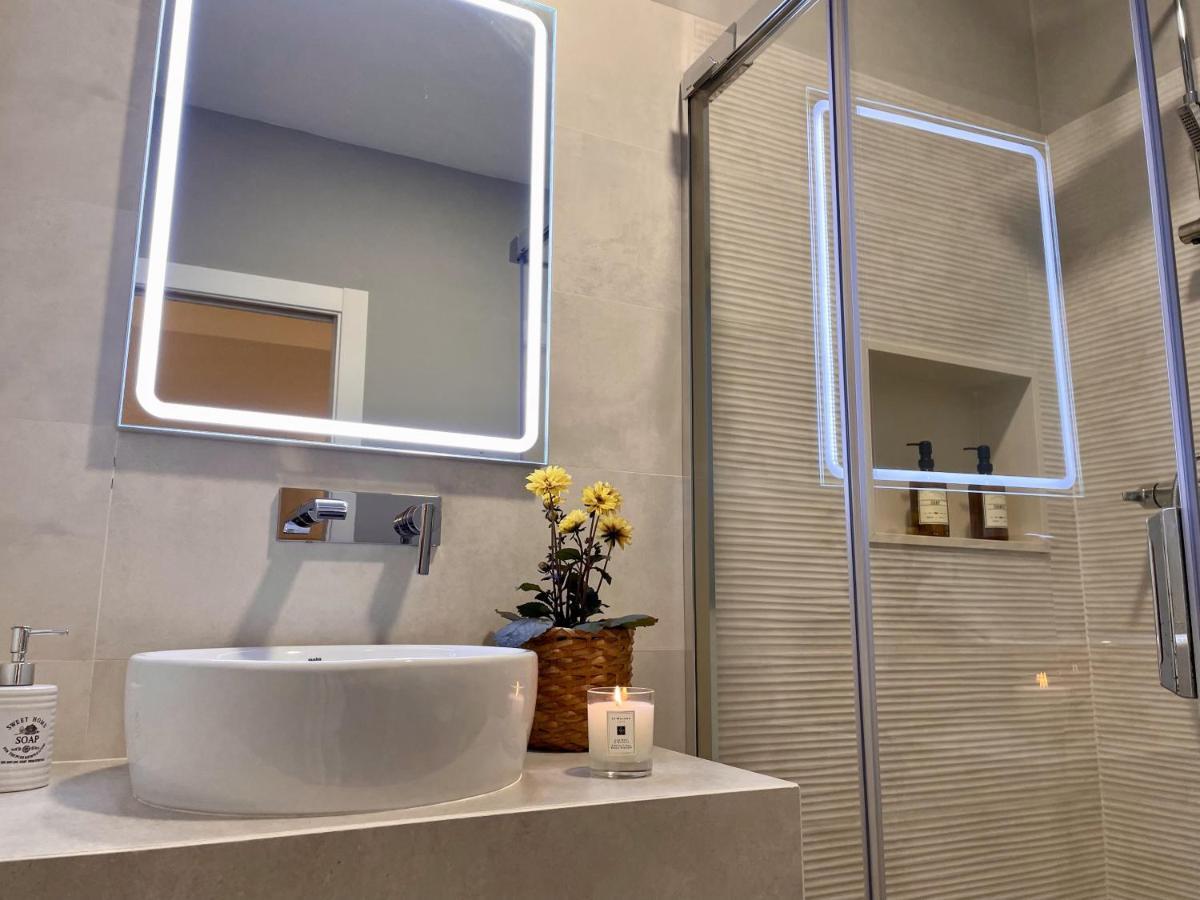 Apartamentos Madreselva Fernan Perez Exteriér fotografie