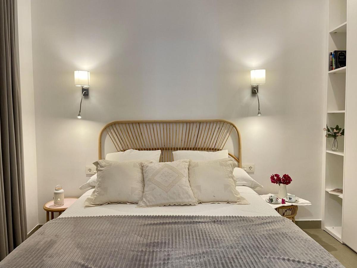 Apartamentos Madreselva Fernan Perez Exteriér fotografie