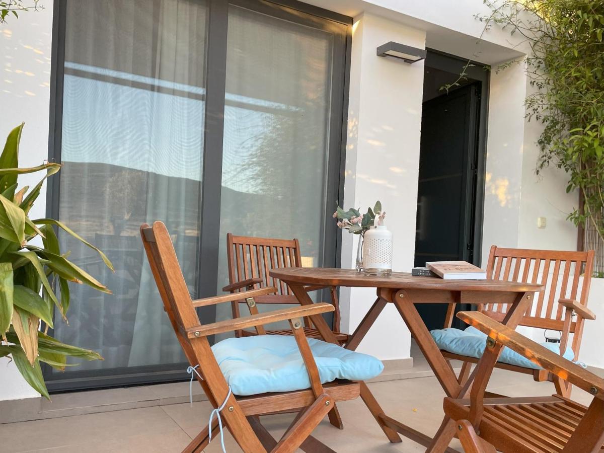 Apartamentos Madreselva Fernan Perez Exteriér fotografie