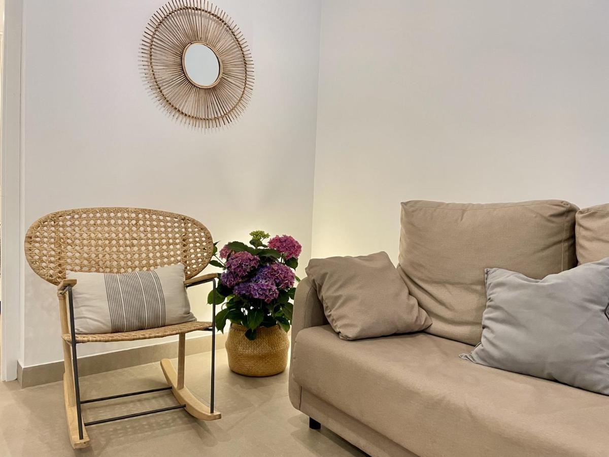 Apartamentos Madreselva Fernan Perez Exteriér fotografie