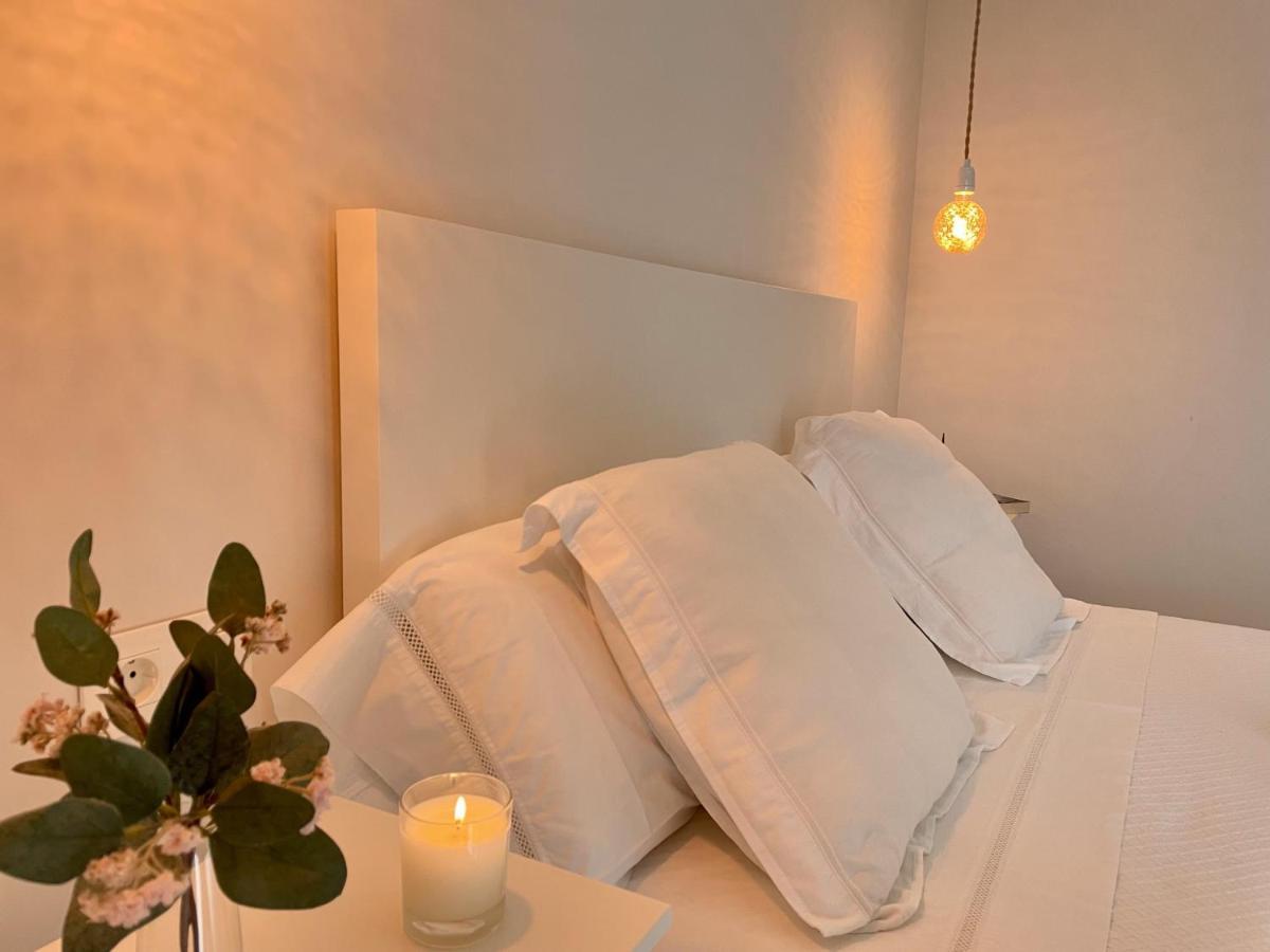 Apartamentos Madreselva Fernan Perez Exteriér fotografie