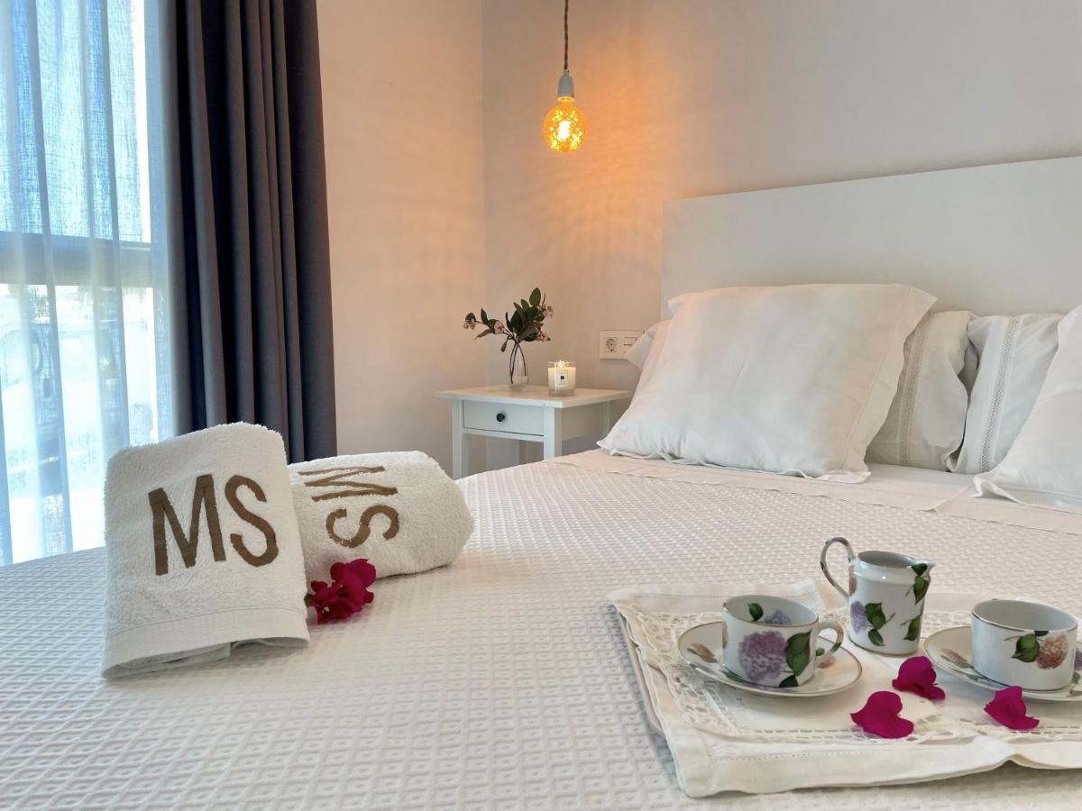 Apartamentos Madreselva Fernan Perez Exteriér fotografie