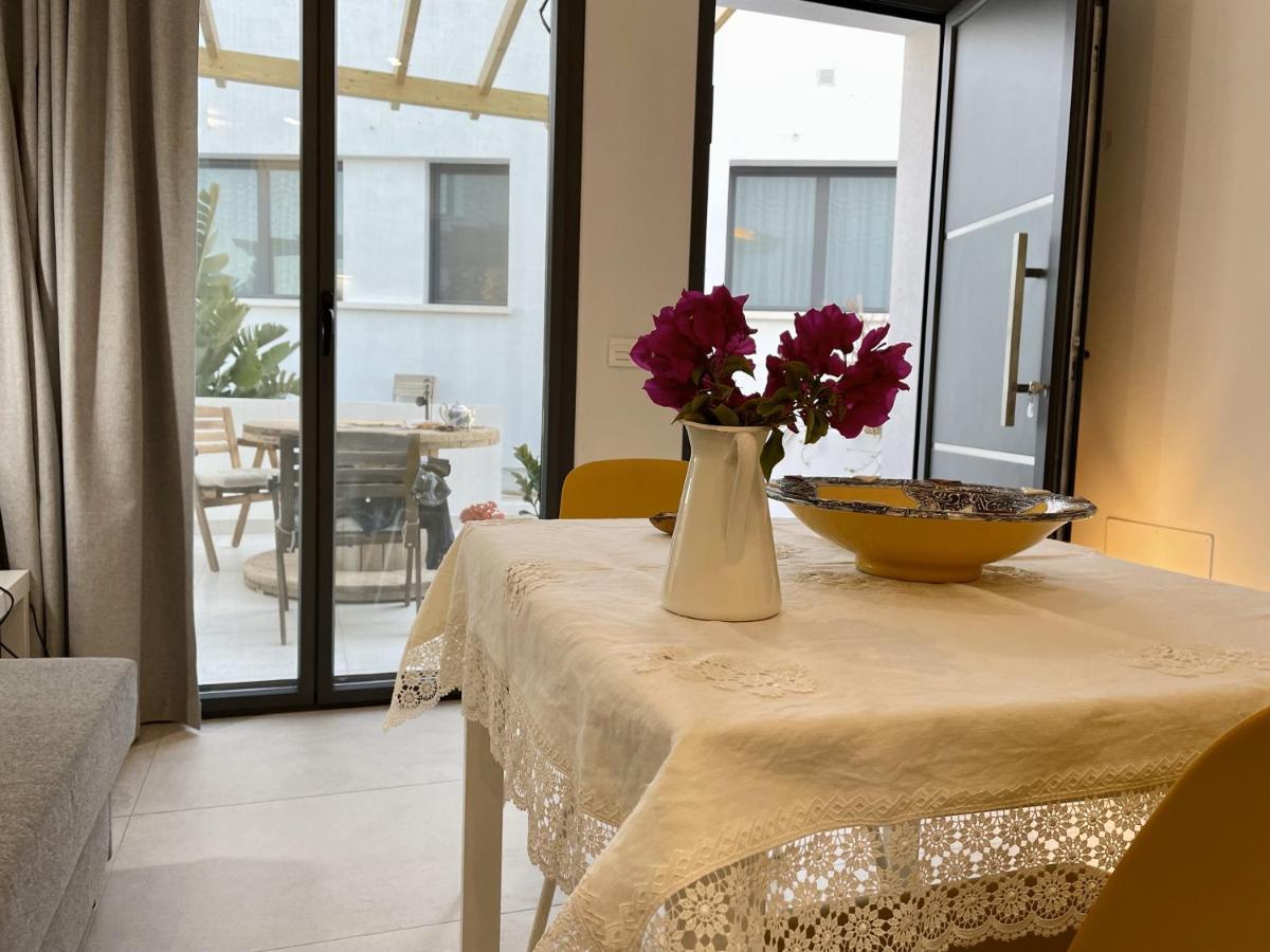 Apartamentos Madreselva Fernan Perez Exteriér fotografie
